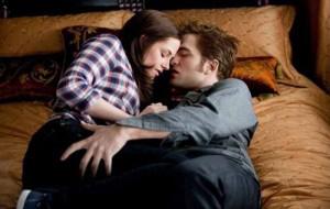 2010__10__Twilight Eclipse Stills_Oct22newsnea.jpg