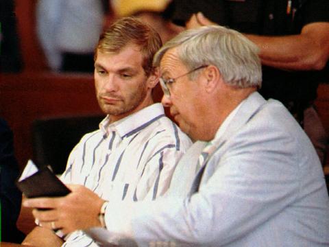 //true crime scandals jeffrey dhmer