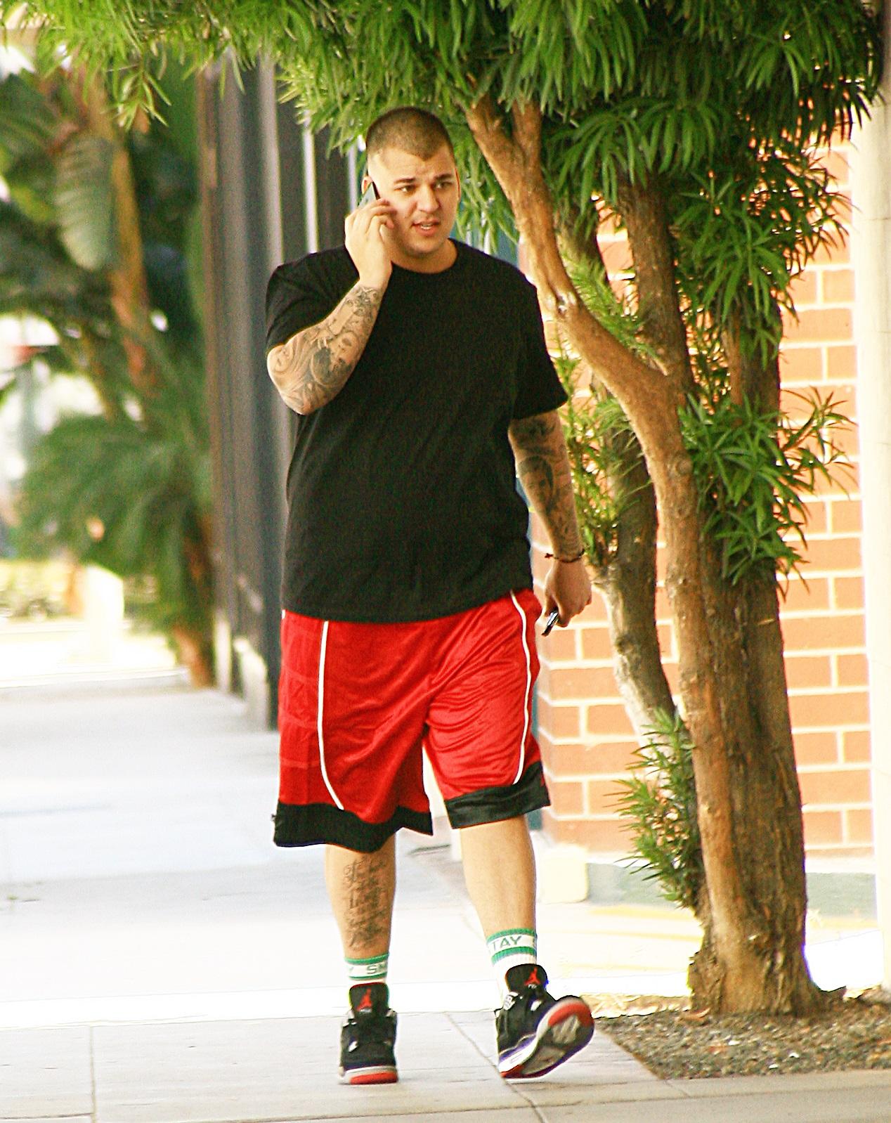 EXCLUSIVE: Rob Kardashian seen here visiting the doctor&#8217;s office in Beverly Hills, CA