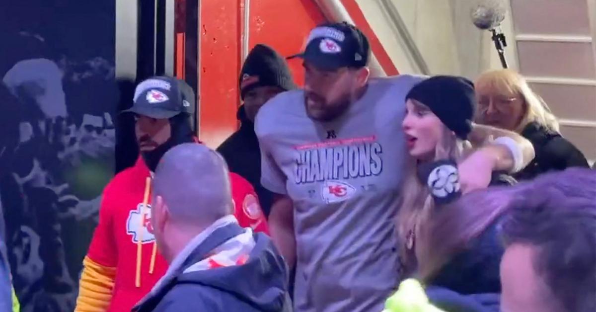 taylor swift medevacked chiefs game travis kelce win afc championship