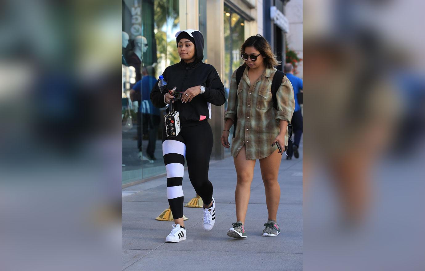 Blac chyna sues kardashians