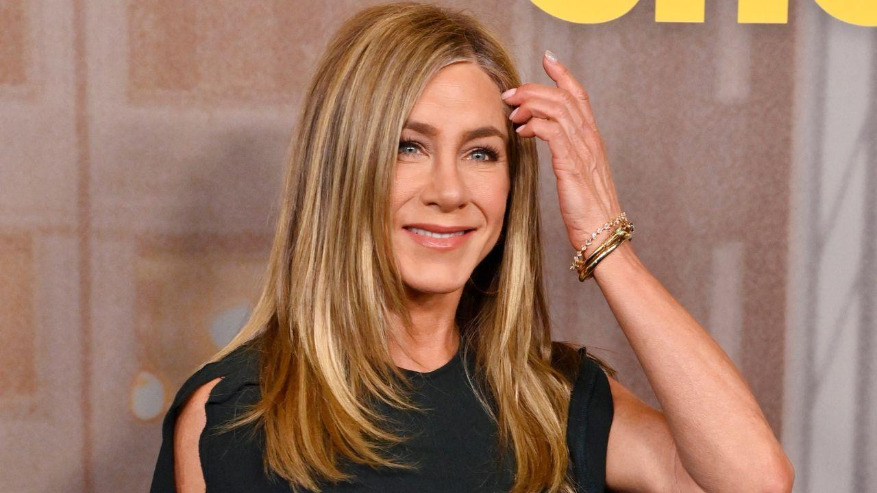 Image of Jennifer Aniston’s boyfriend Jim Curtis shared how mutual friends brought them together.