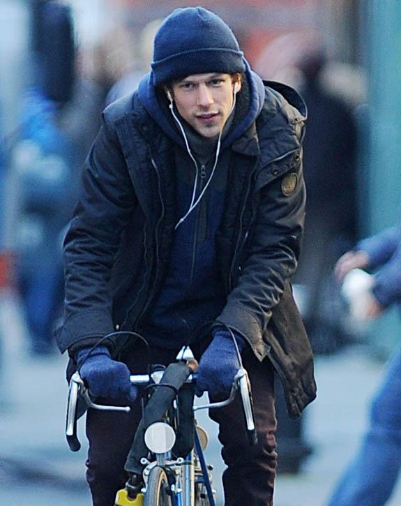 //jesse eisenberg on bike