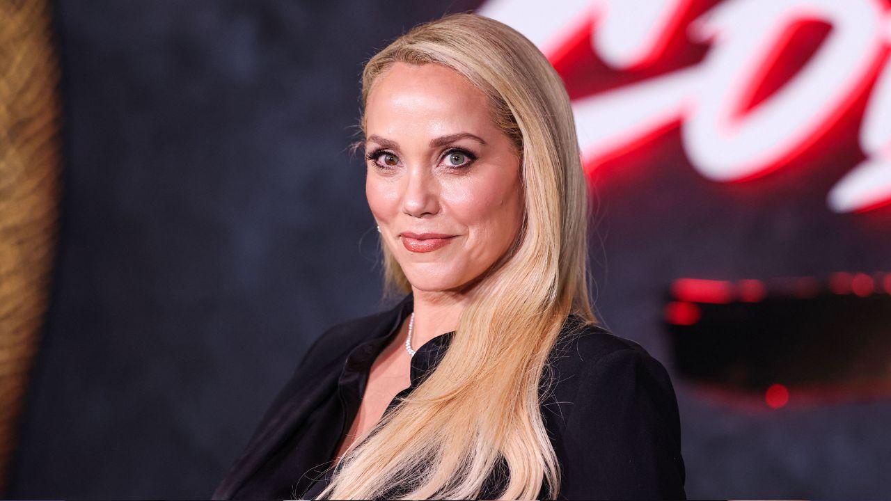Image of Elizabeth Berkley.