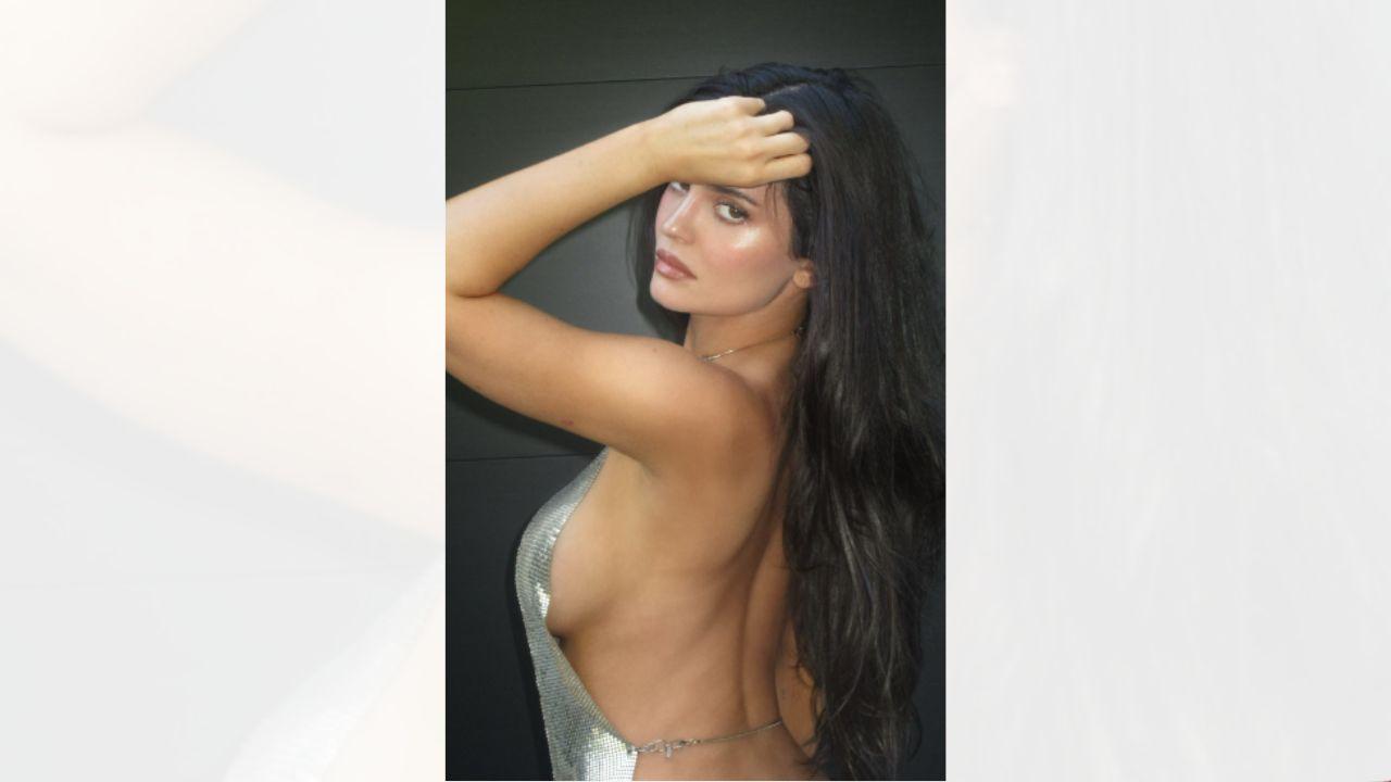 Image of One fan told Kylie Jenner she is their 'dream girl.'