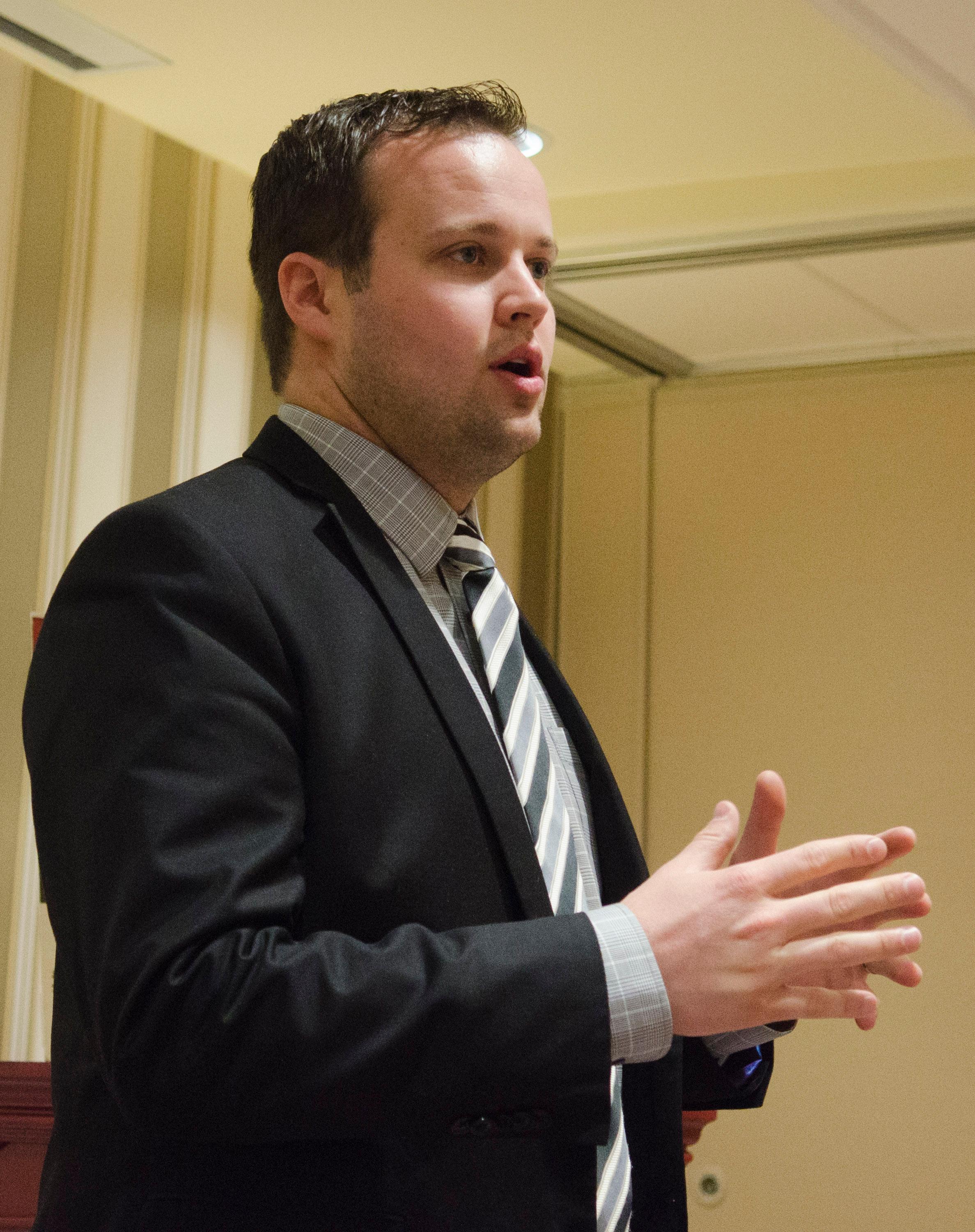 Duggar family angry josh duggar 07 G