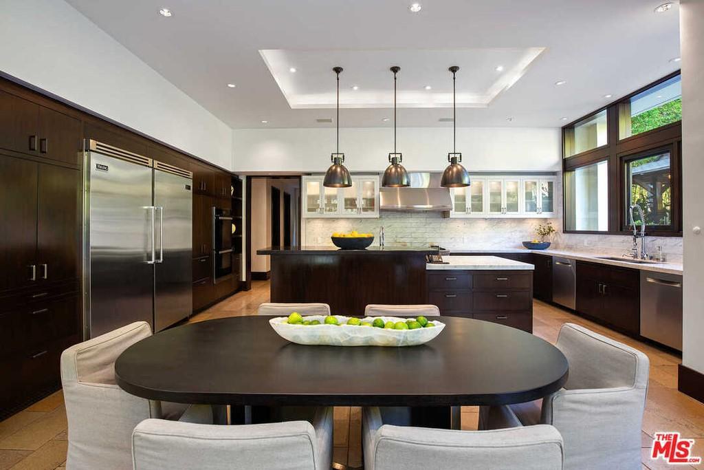 matt damon kitchen