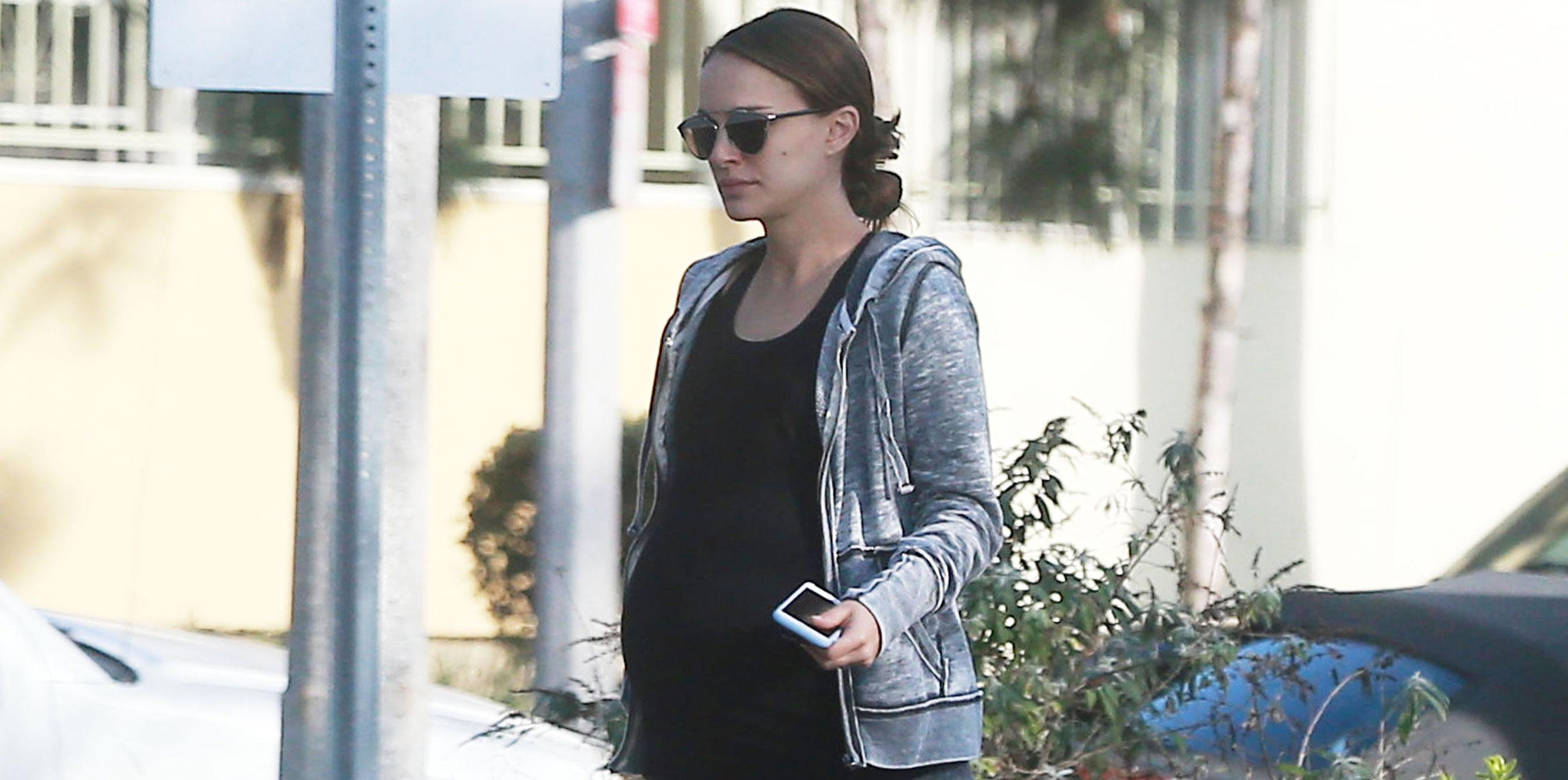 Pregnant natalie portman photos bank 05