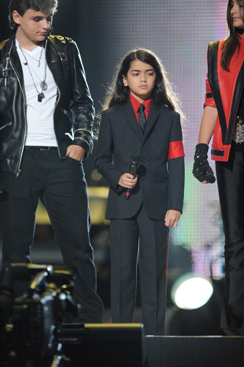 2011__10__Michael Jackson Tribute 10082011G_ _1.jpg