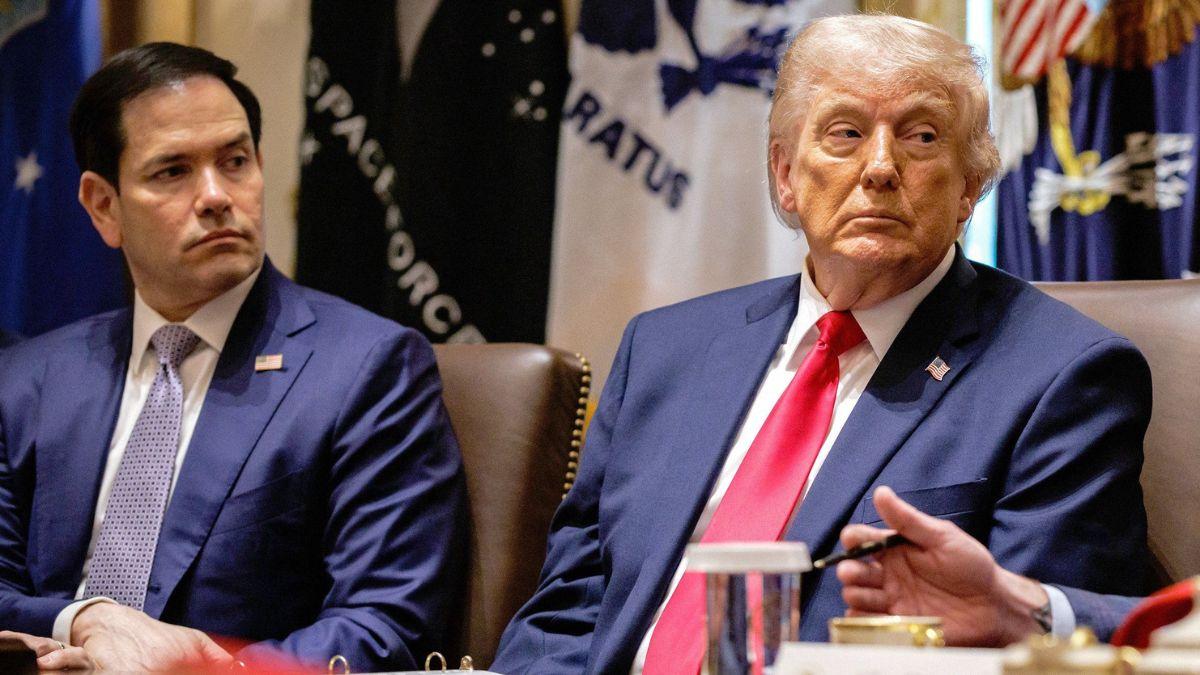 Image of Marco Rubio was grilled on Donald Trump dozing off during Cabinet meetings.