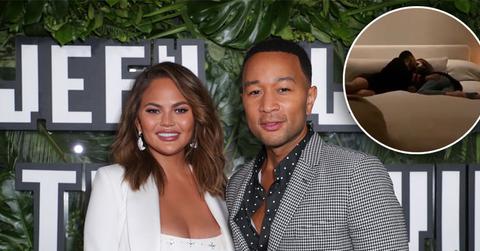 Chrissy Teigen & John Legend Get Comfy Inside Kris Jenner’s Bed