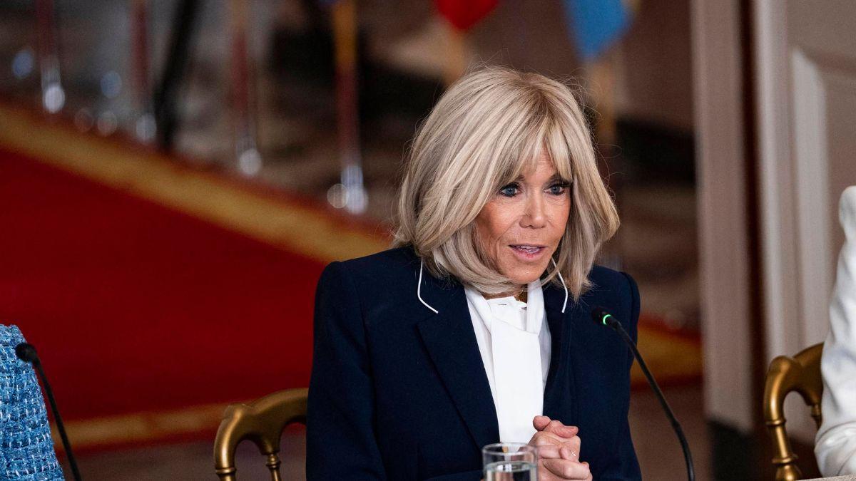 Photo of Donald Trump's handshake with Brigitte Macron went viral.