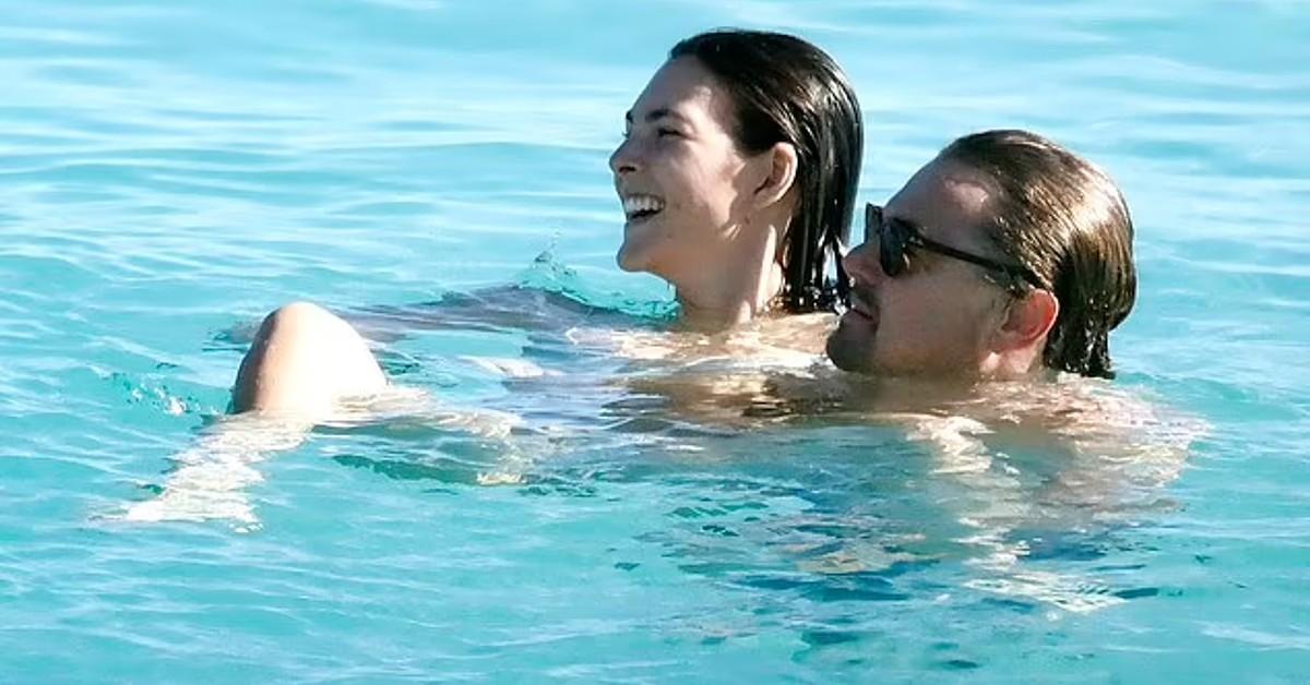 leonardo dicaprio vittoria ceretti beach pics mega