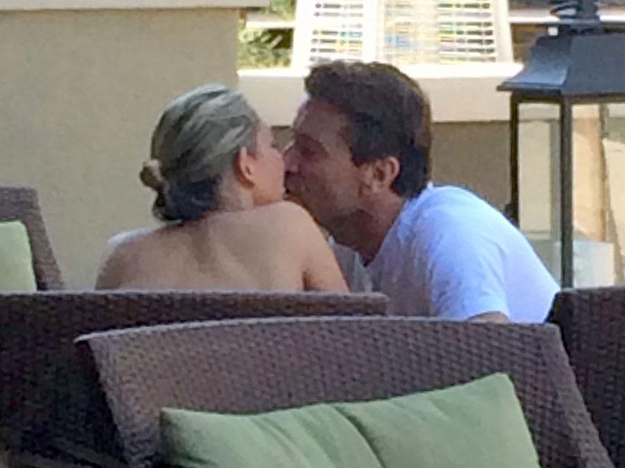 Robert herjavec kym johnson kissing