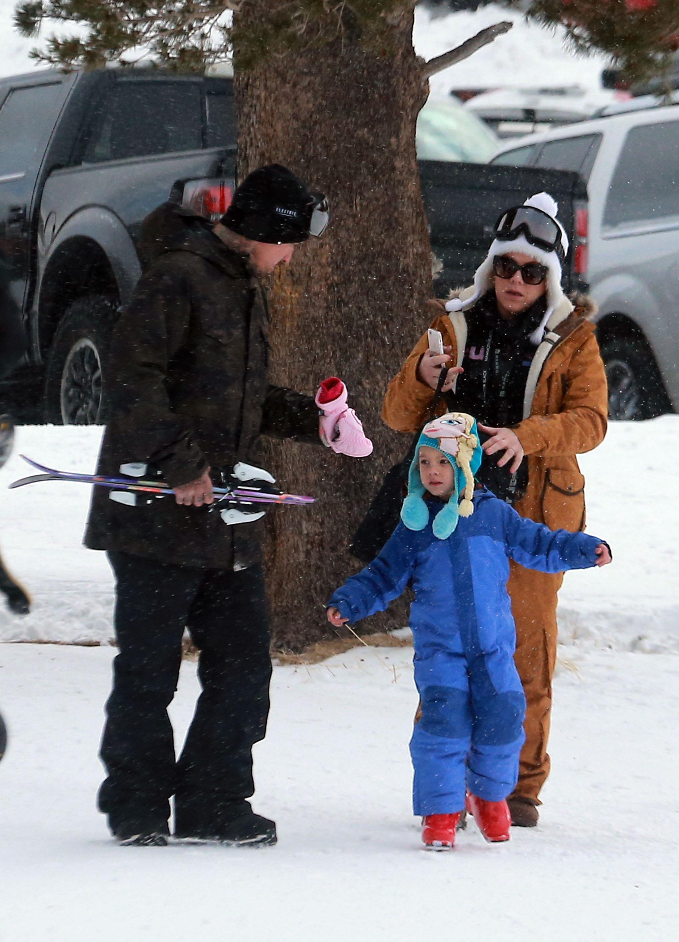 Exclusive&#8230; Pink And Husband Carey Hart Take Their Daughter Skiing In Mammoth