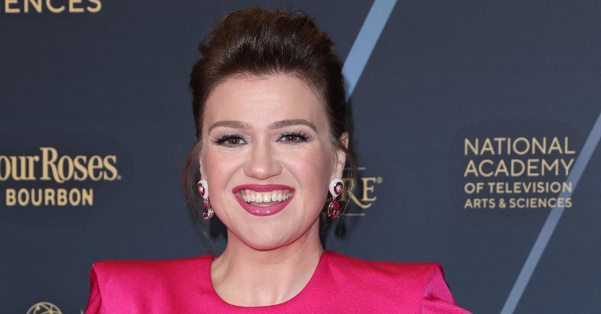 Kelly Clarkson Fans 'Worried Sick' About Her Amid Talk Show Absences(01)