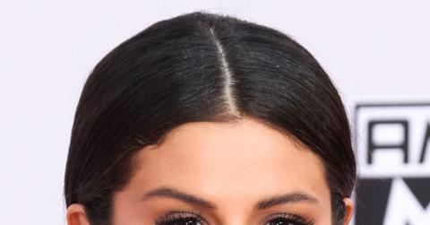 Selena Gomez arrives at the 2014 American Music Awards