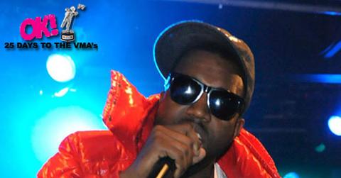 FFN_IMAGE_50170236|FFN_SET_60010674