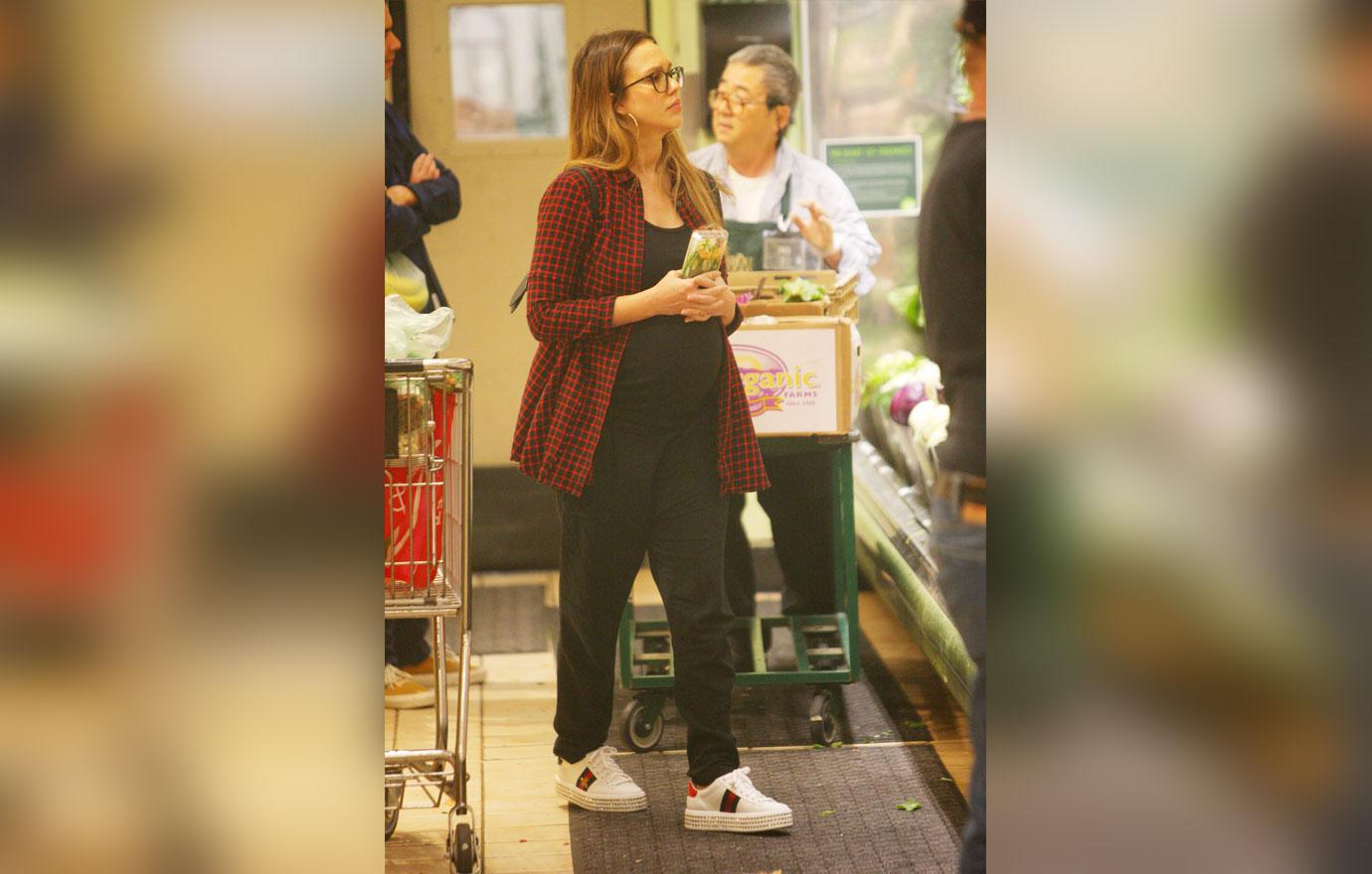 Jessica alba cash warren grocery store 2