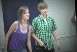 2010__11__Justin_Bieber_Michaela_Wallace_Nov11news 300×202.jpg