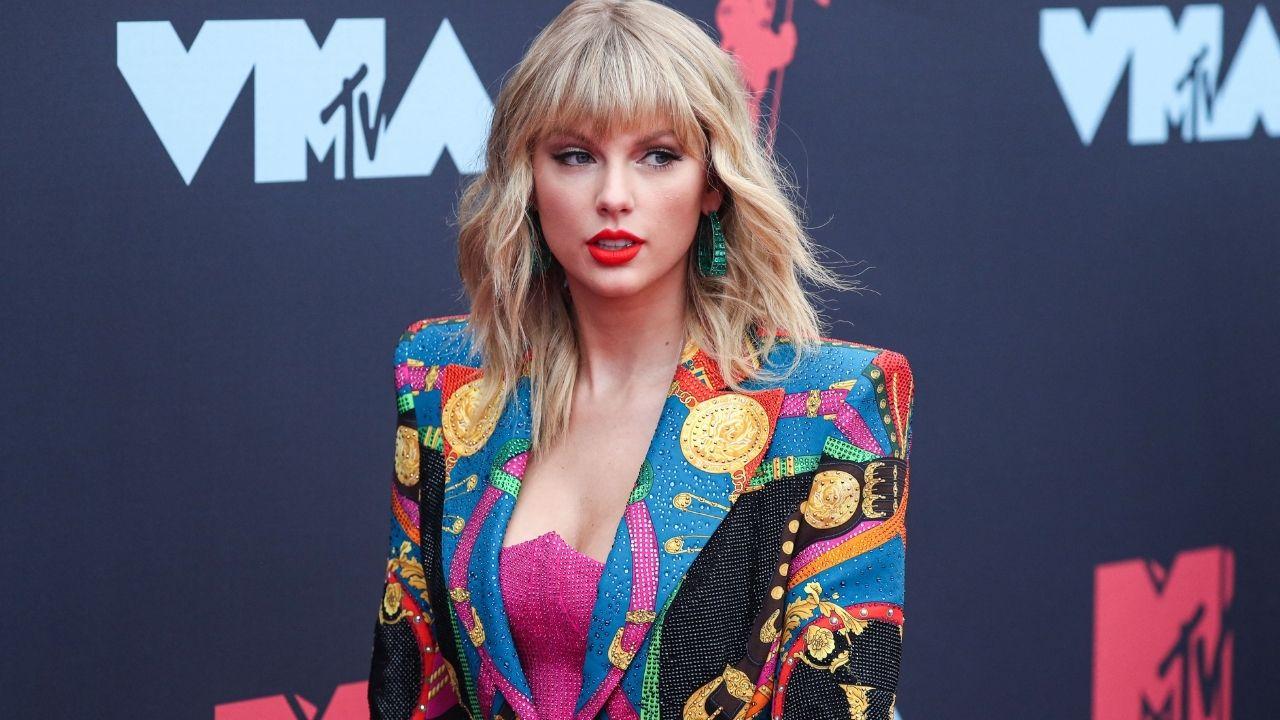 Image of Ashley Taunton said she wished she could 'hug Taylor Swift' to tell her how 'grateful' she is.