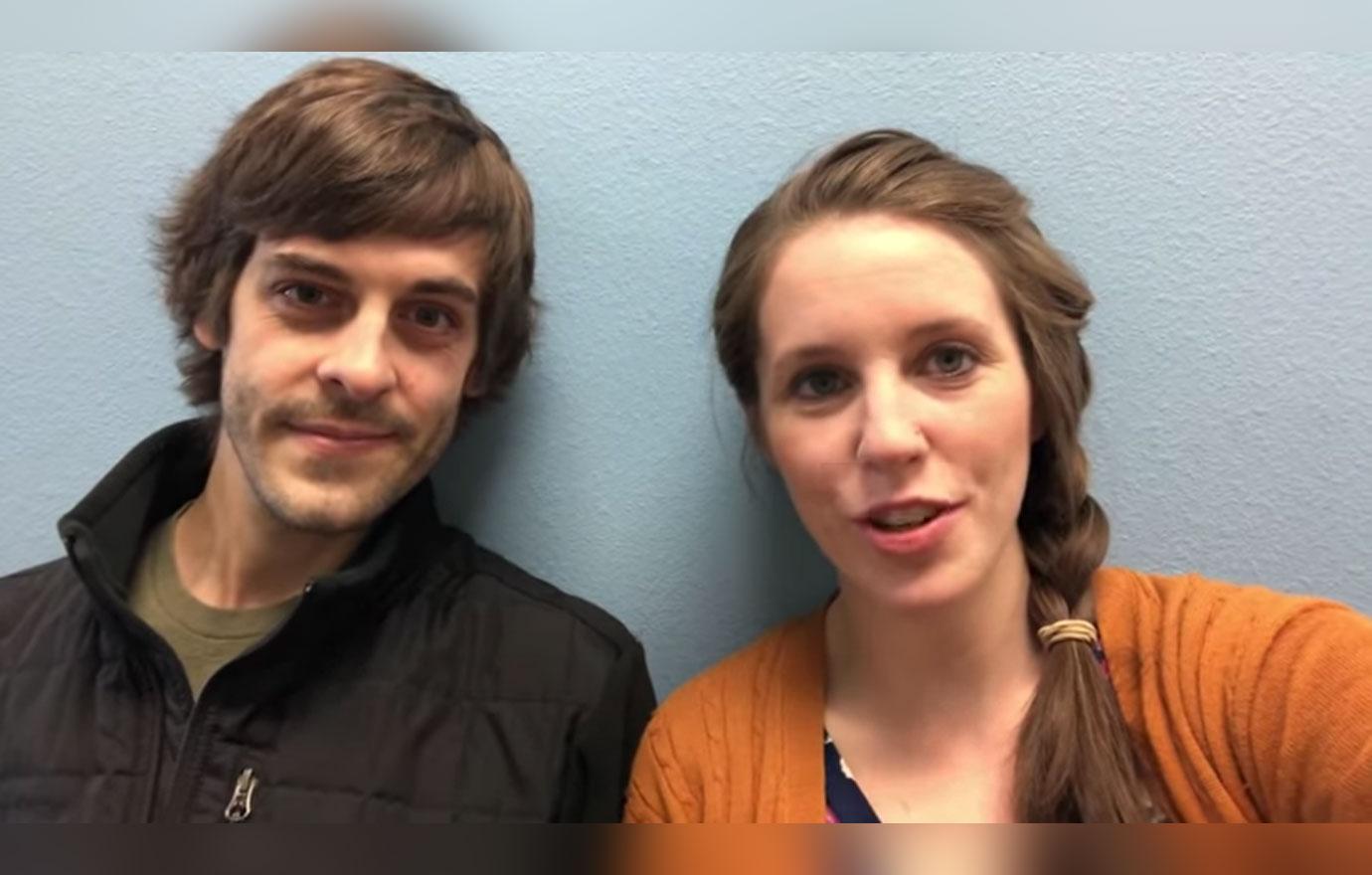 Jill Duggar Derick Dillard Son School