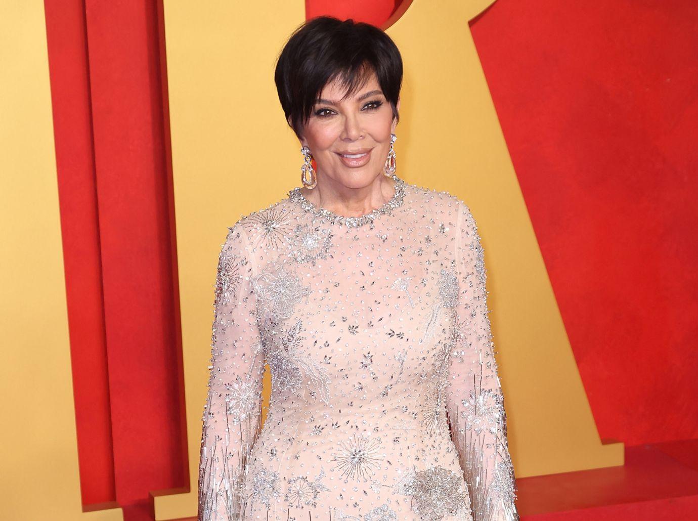 kris jenner accused photoshopping body bikini picture