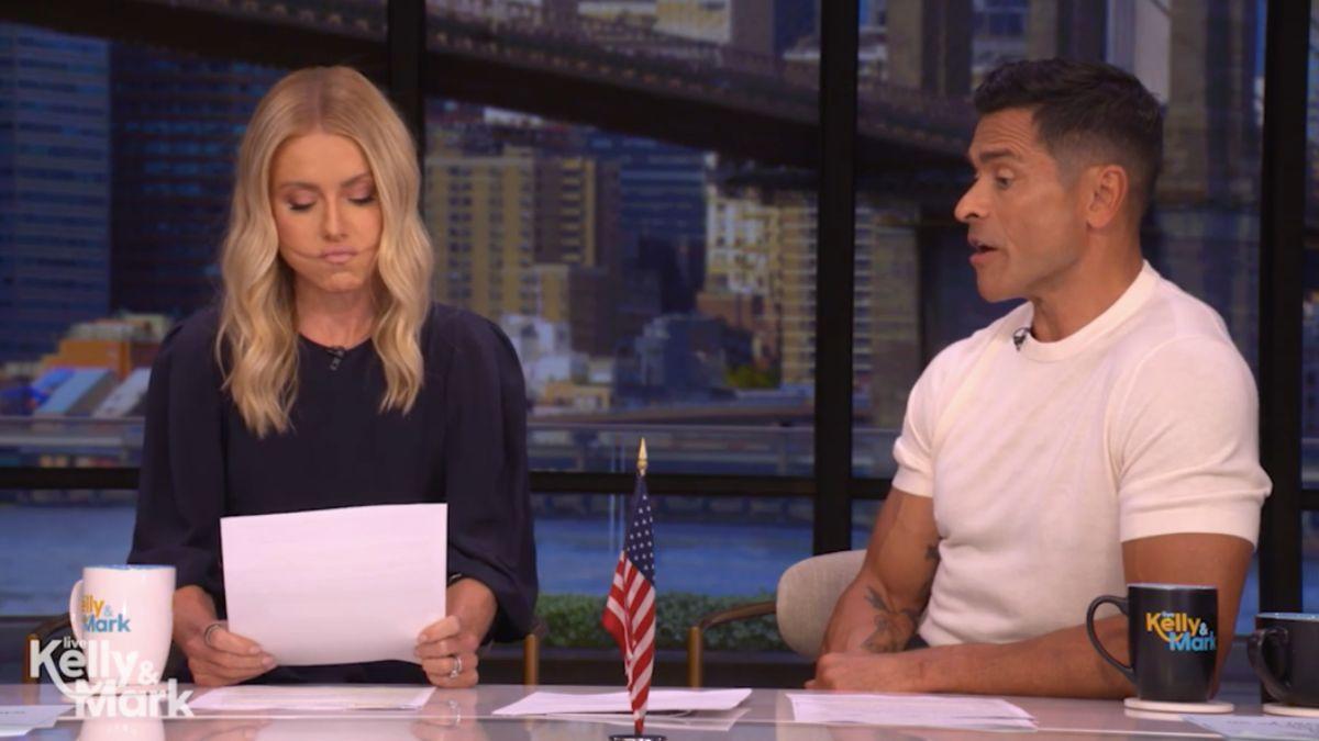 Image of Kelly Ripa snapped at Mark Consuelos after her poked fun at her.