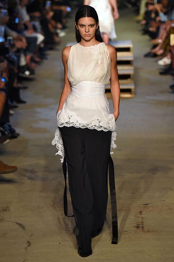 Kendall Jenner Takes Fashion Week! See All Of Her Runway And Model Off ...