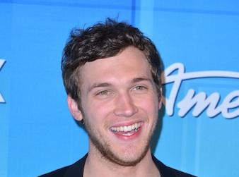 Phillip_phillips_june12_3.jpg