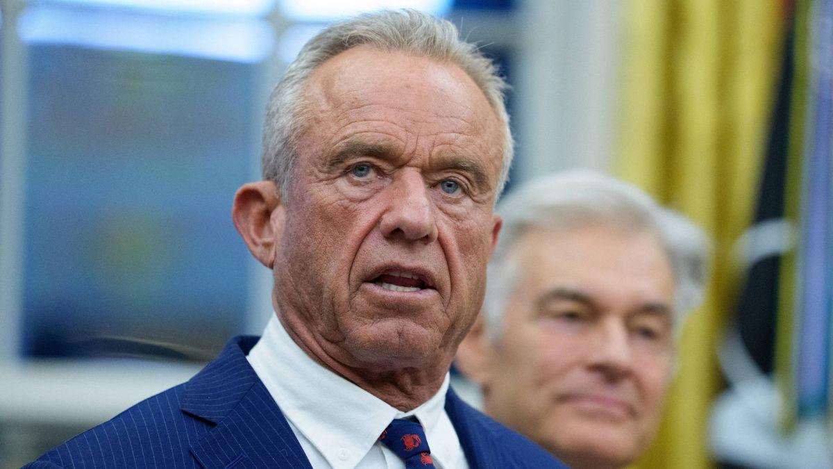 photo of robert f. kennedy jr.