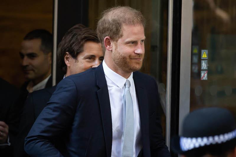 prince harry tabloids rift family