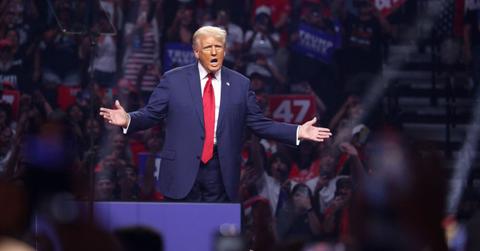 donald trump lunatic speaking two hours