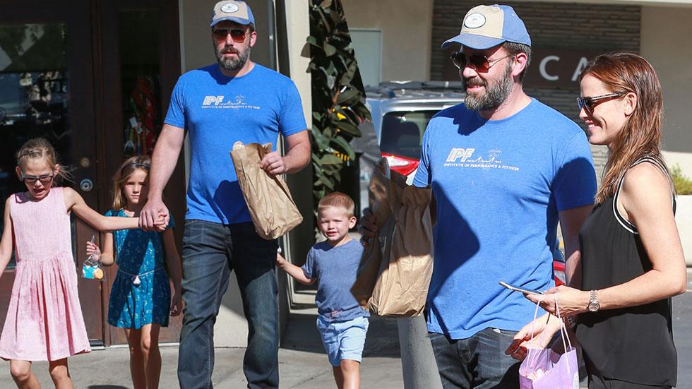 Ben affleck jennifer garner smiling