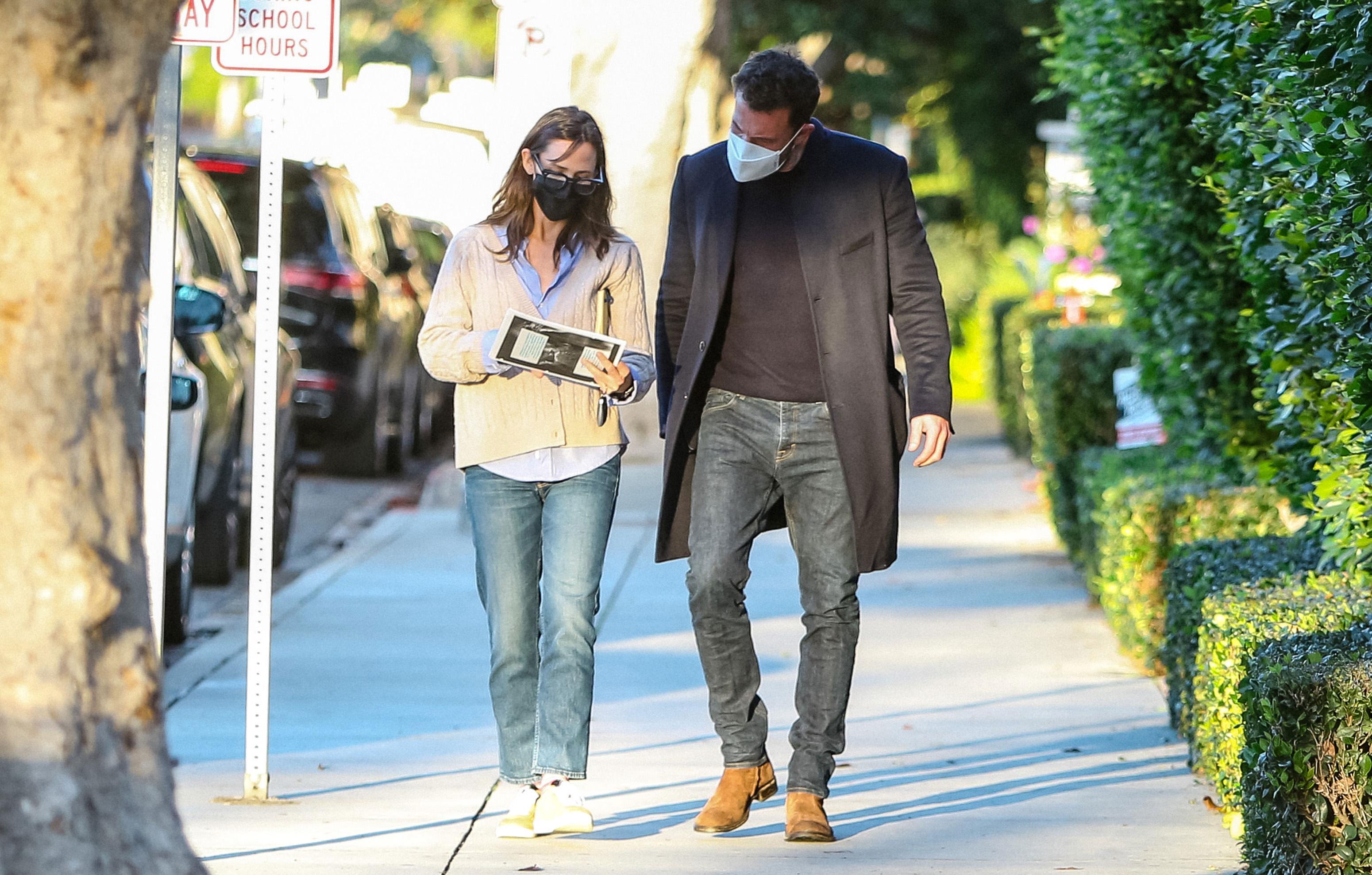 jennifer garner ben affleck spotted together errands la photos