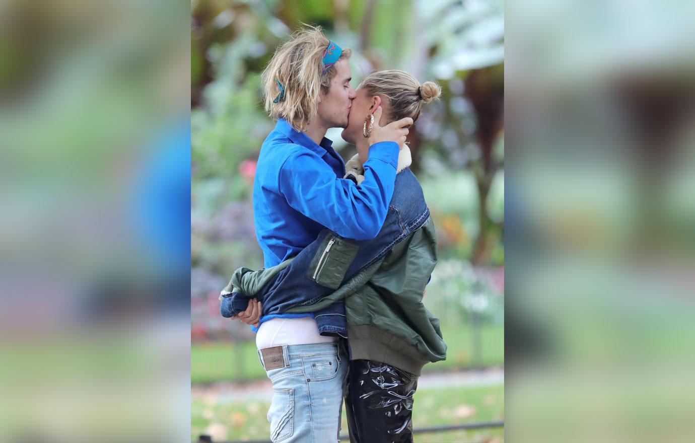 Justin Bieber and Hailey Baldwin Kissing in St James Park