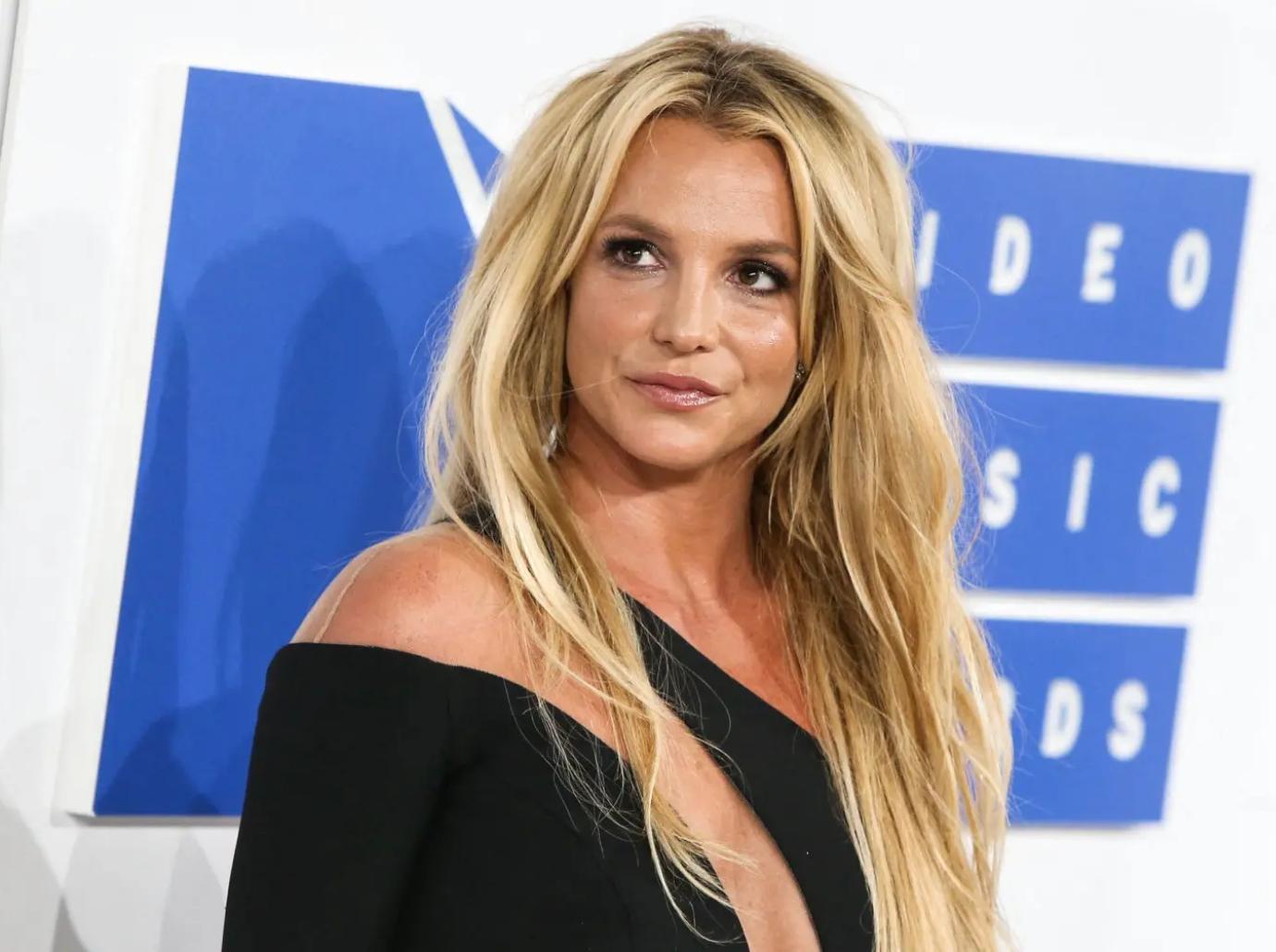 britney spears no issue money earned  million  memoir music