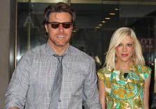 2010__04__Tori_Dean_April5_15_main 225×157.jpg