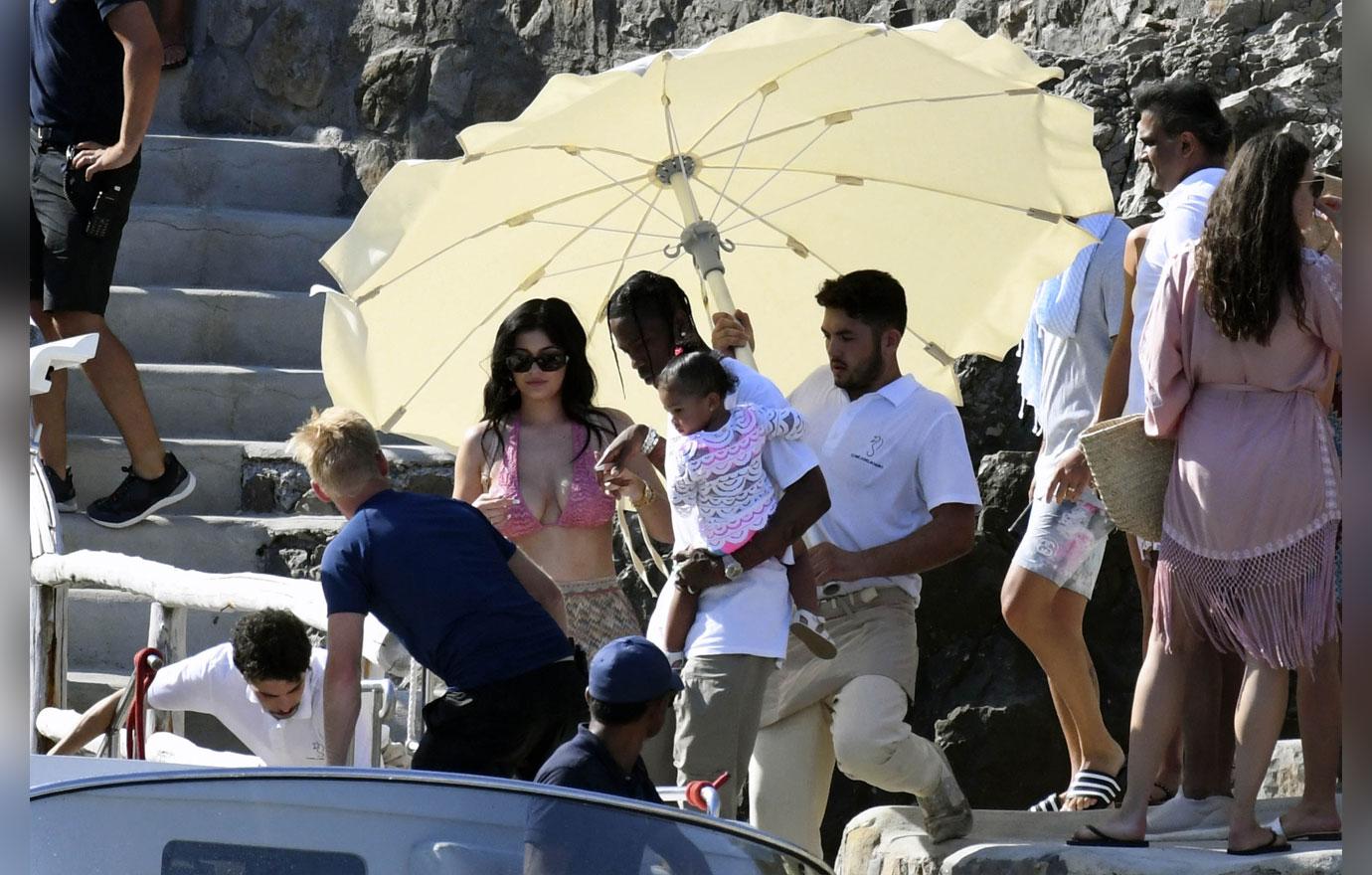 Kylie Jenner & Stormi Webster & travis scott