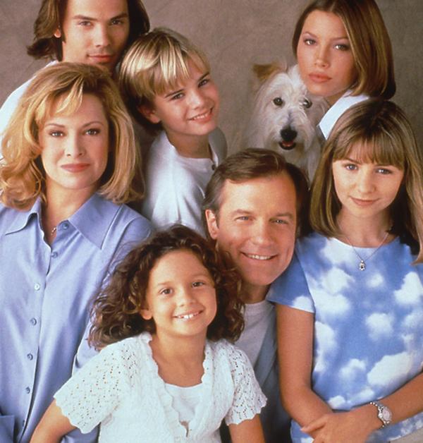 The 7th Heaven Cast Reunited! See The Amazing Camden Family Group Shot ...