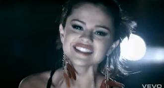 Selena gomez april19 m.jpg