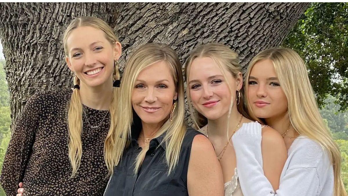 Image of Jennie Garth was afraid she caused 'irreparable damage to my relationship with my daughter.'