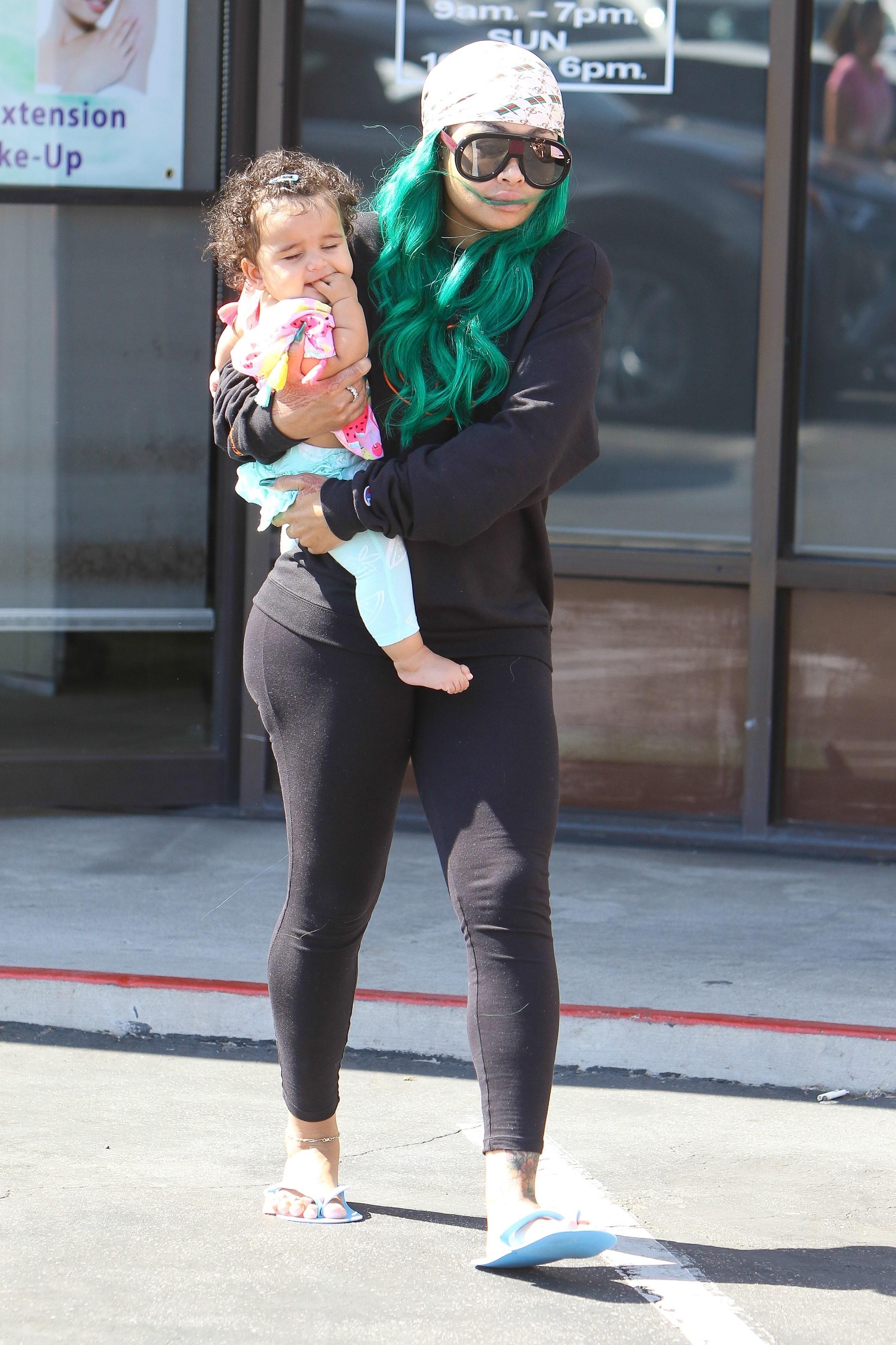 Dream is back with Mom! Blac Chyna gets pampered with her baby girl!