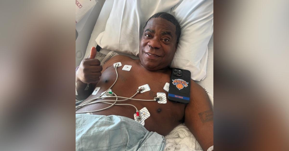 tracy morgan reveals vomiting incident hospital bed