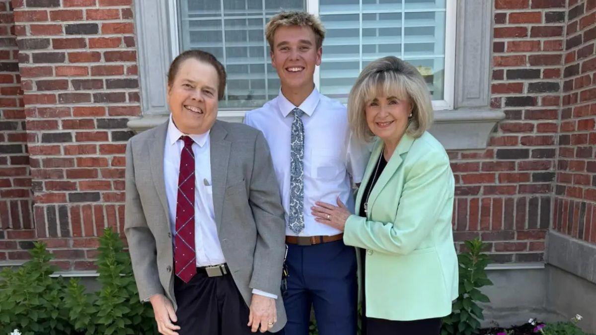 image of Alan Osmond and wife 