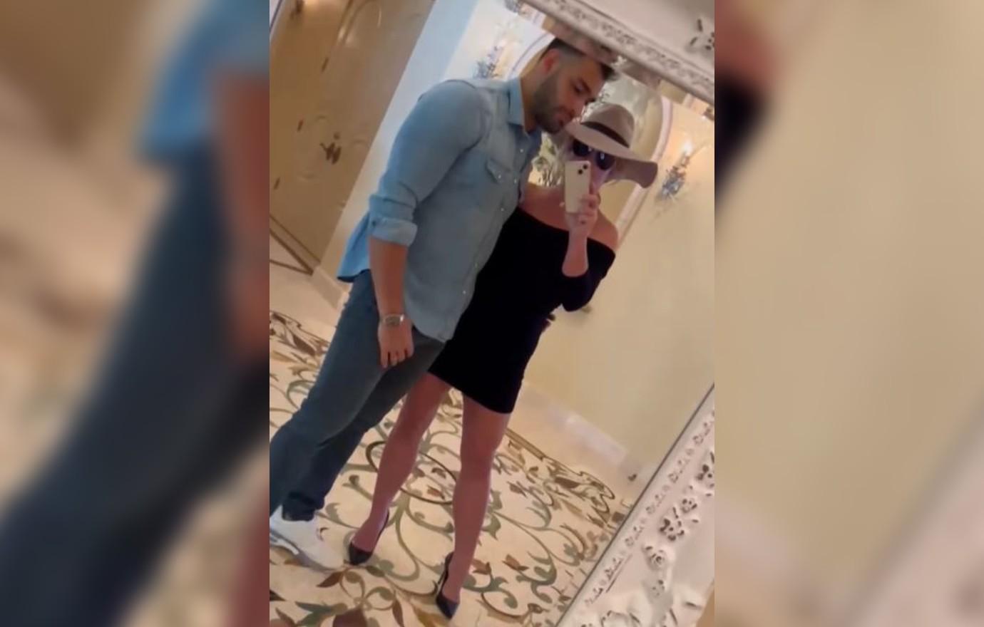 britney spears tells fans be strong poses sam asghari