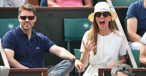 Hilary swank marries philip schneider main