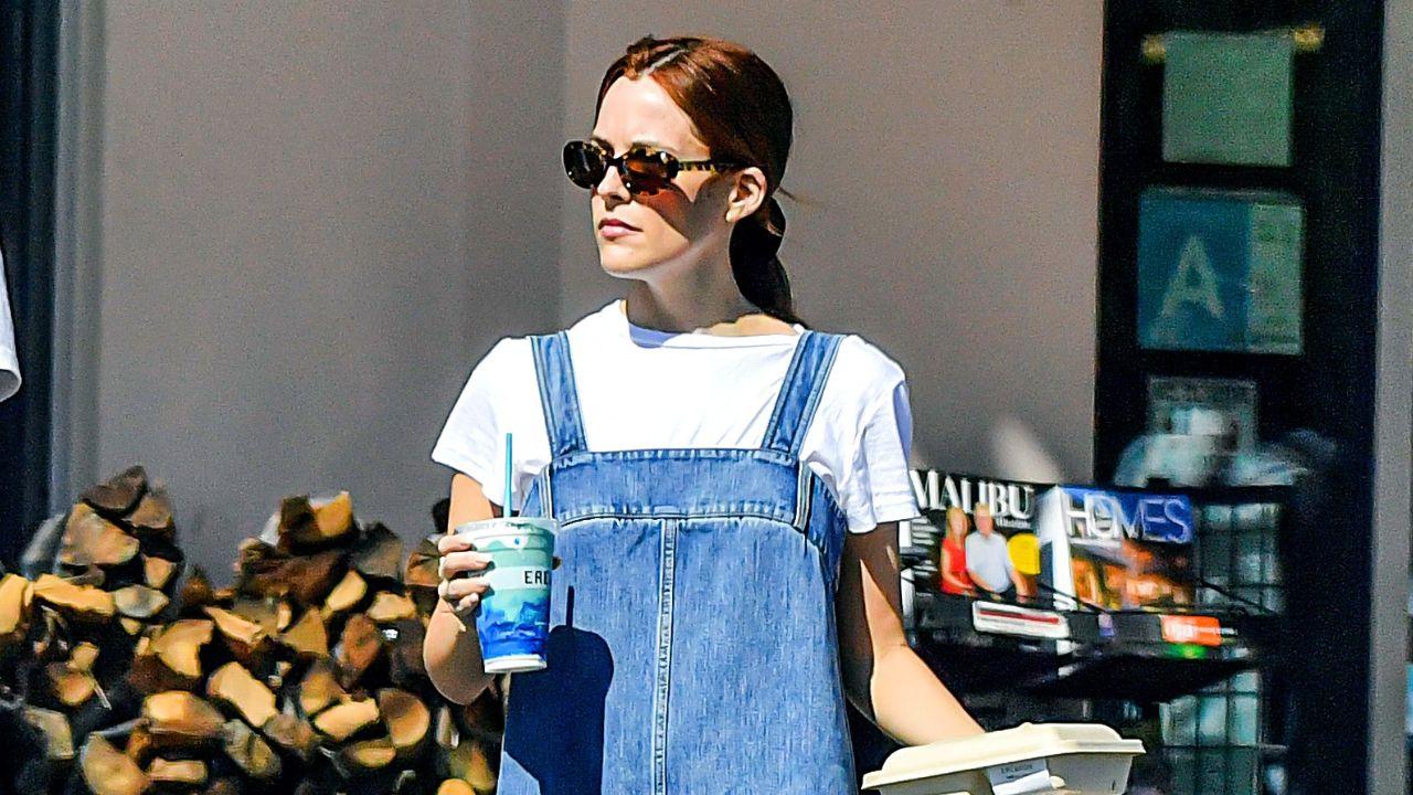 Image of Riley Keough became the sole trustee of her mother’s estate after a legal dispute.