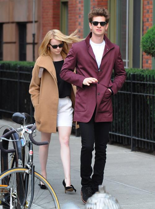 Emma stone andrew garfield april10 005_ _1.jpg