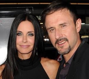 2011__04__Courteney_Cox_David_Arquette_April12news 300&#215;267.jpg